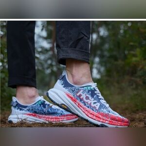 Size 10 B  Hoka Speedgoat 6 Navy  Red Trail Running Shoes